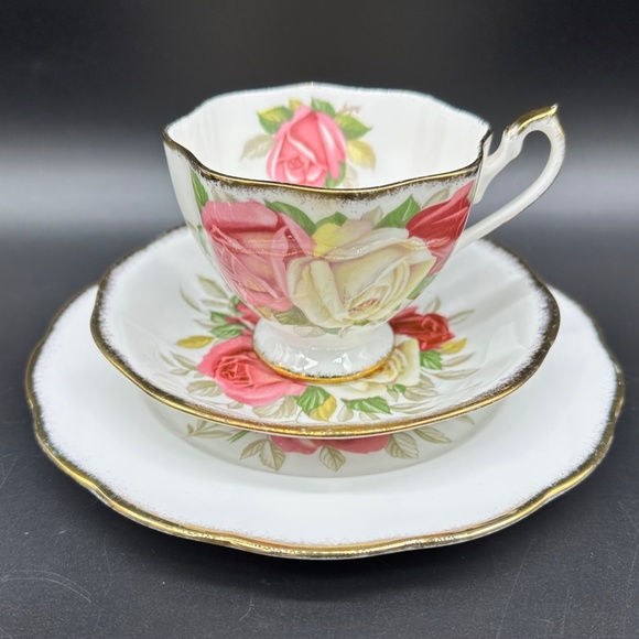 Queen Anne Lady Sylvia Tea Trio Bone China England - Picture 3 of 4